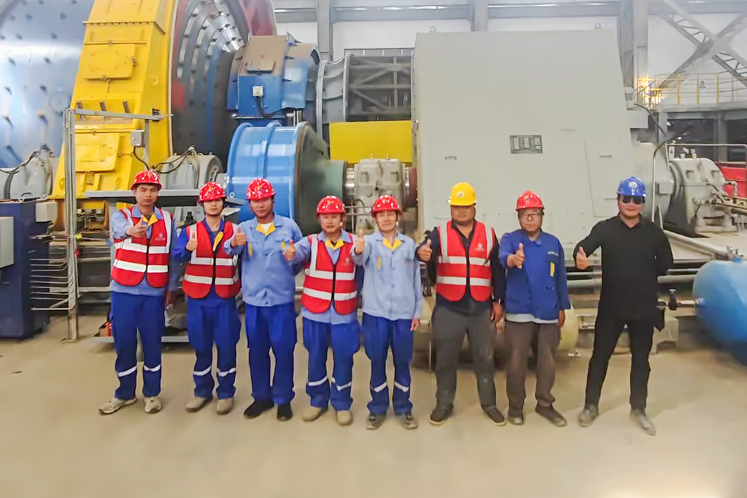 新疆哈密延东铜矿项目一标段变配电工程球磨机试车成功.jpg